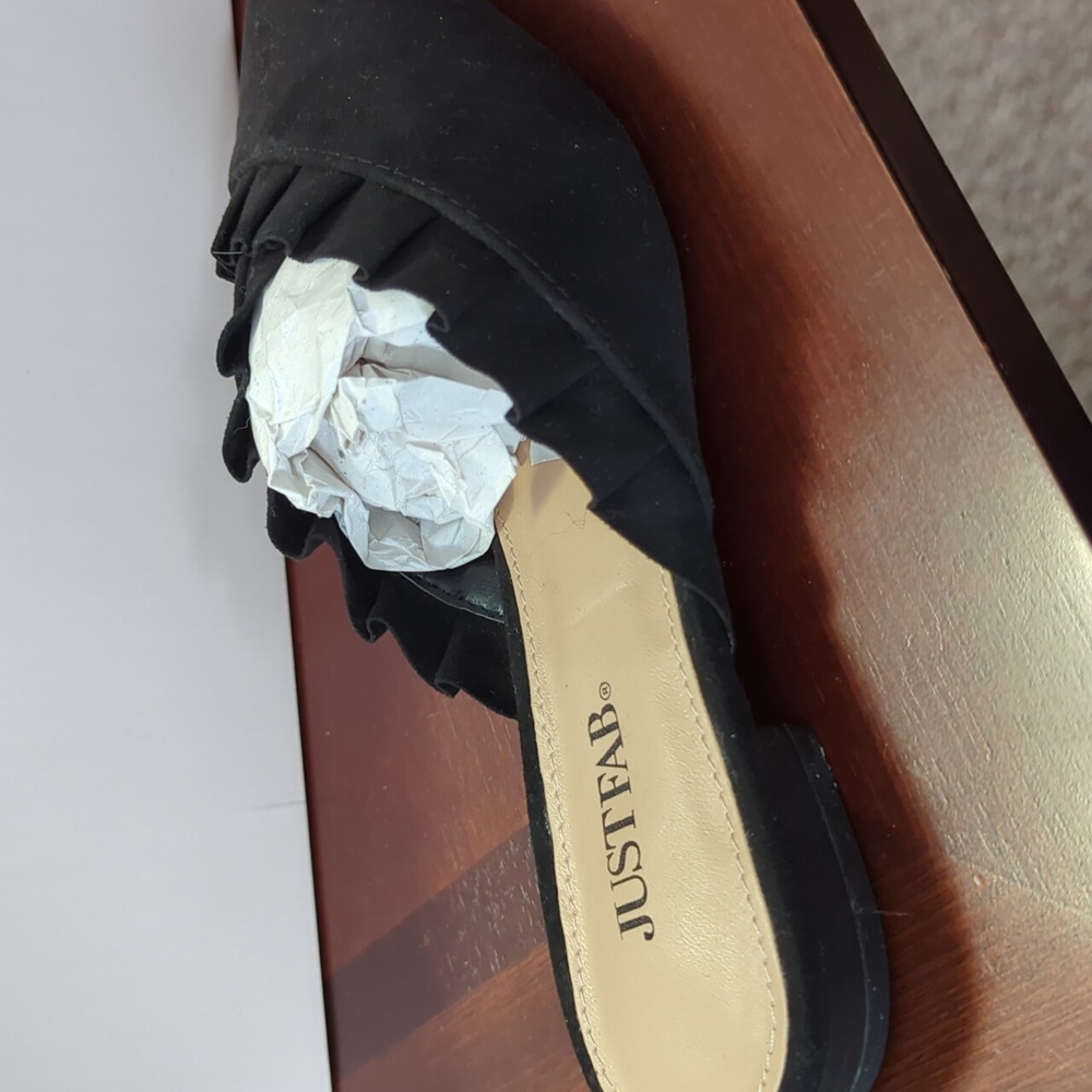 NIB Black Ruffle Mules - Picture 2 of 2